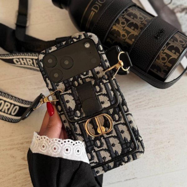 قاب کریستین دیور کیفی آیفون 2