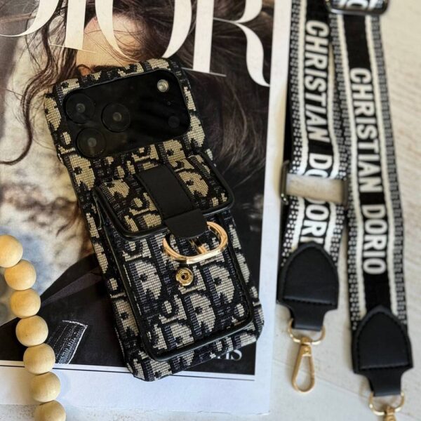 قاب کریستین دیور کیفی آیفون 3