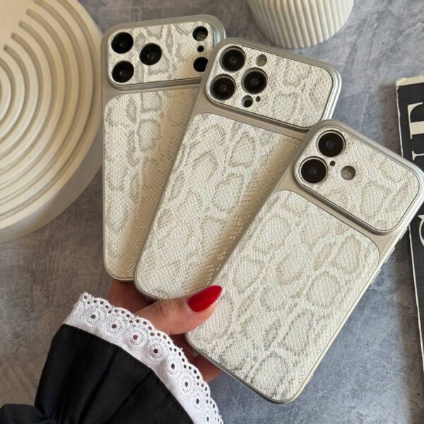 قاب پایتون سفید آیفون 3